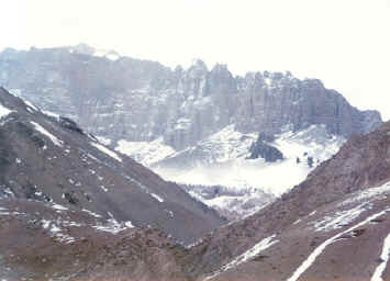 cerro_penitentes_02.jpg (77753 bytes)