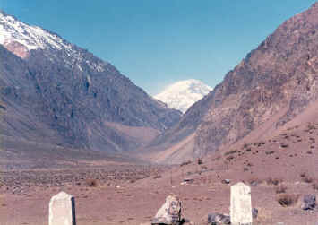 cerro_tupungato.jpg (97710 bytes)