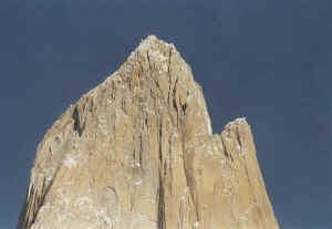 FITZ ROY CIMA.jpg (56006 bytes)