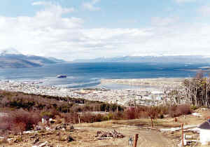USHUAIA DESDE HOTEL.jpg (83661 bytes)