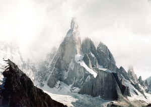 cerro_torre_01.jpg (53713 bytes)