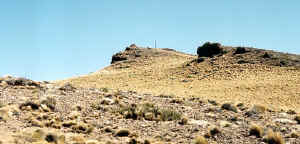 hito_roballos.jpg (68050 bytes)