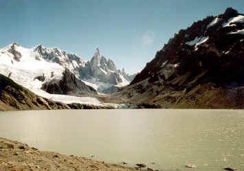 laguna_torre_2002_02.jpg (69093 bytes)