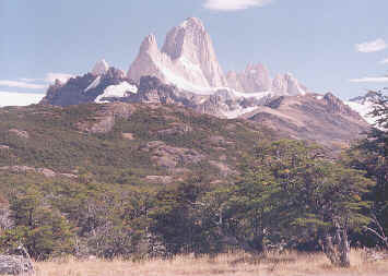 loma_pliegue_tumbado_fitz_roy.jpg (96582 bytes)