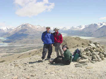 monte_leon_flia_01.jpg (87159 bytes)